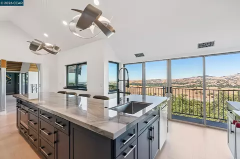 321 Castle Crest Rd, Alamo, CA 94507