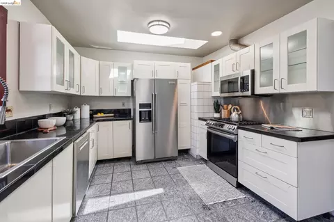 Kitchen - 2421 9th St, Berkeley, CA 94710 photo 3 of 5