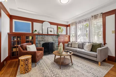 Living - 2421 9th St, Berkeley, CA 94710 photo 4 of 4