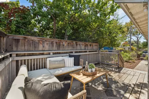 Exterior - 2421 9th St, Berkeley, CA 94710 photo 3 of 8