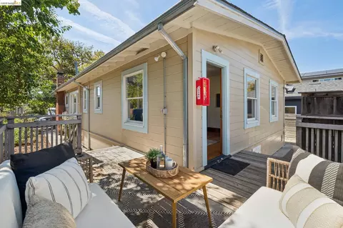 Exterior - 2421 9th St, Berkeley, CA 94710 photo 4 of 8