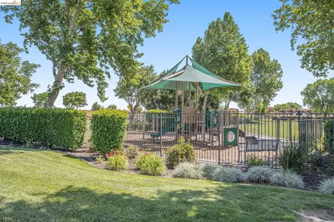 527 Peyton Ct, Oakley, CA 94561 photo 44