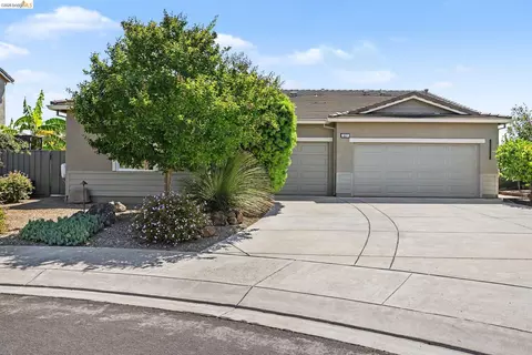527 Peyton Ct, Oakley, CA 94561 photo 1