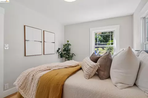 Bedroom - 1615 Buena Ave, Berkeley, CA 94703 photo 2 of 7