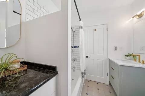 Bath - 1615 Buena Ave, Berkeley, CA 94703 photo 3 of 3