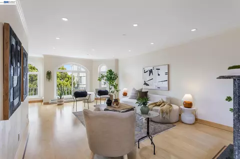 20 Dorado Ter #PENTHOUSE, San Francisco, CA 94112