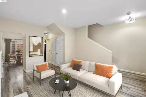 3858 Maybelle Ave, Oakland, CA 94619