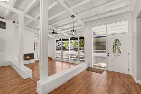 Living - 4150 Brookside Dr, Pittsburg, CA 94565 photo 2 of 10