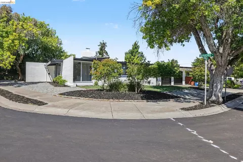 4150 Brookside Dr, Pittsburg, CA 94565 photo 1