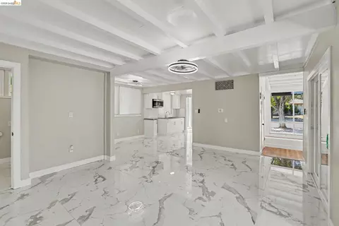 Living - 4150 Brookside Dr, Pittsburg, CA 94565 photo 9 of 10