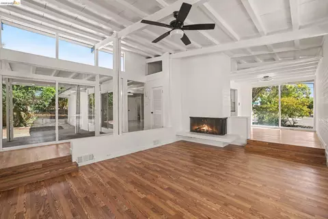 Living - 4150 Brookside Dr, Pittsburg, CA 94565 photo 3 of 10
