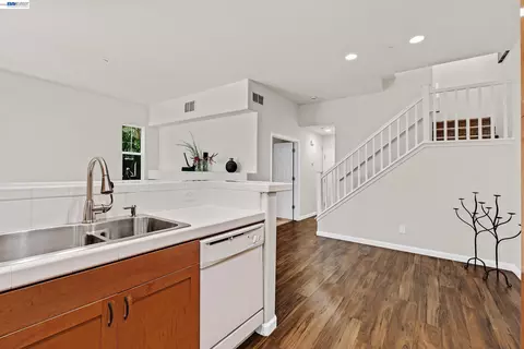 Entry Way - 341 Imagination Pl, Milpitas, CA 95035 photo 2 of 2