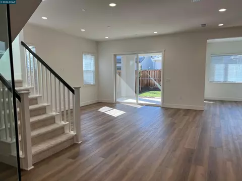 Living - 16127 Purdy Ct, Lathrop, CA 95330 photo 1 of 5