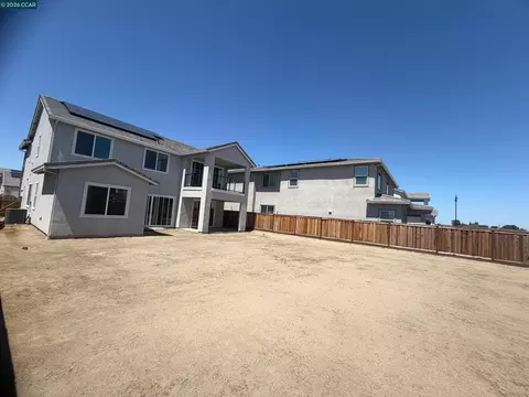 Exterior - 16144 Purdy Ct, Lathrop, CA 95330 photo 2 of 7