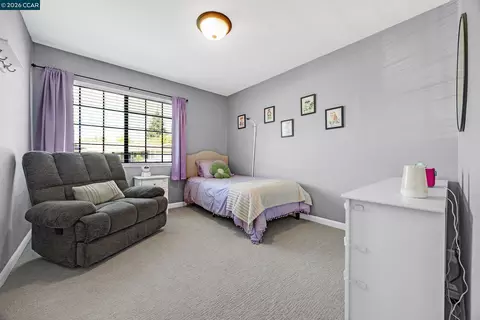 Bedroom - 8569 Wicklow Ln, Dublin, CA 94568 photo 4 of 10