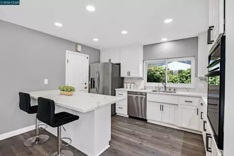 Kitchen - 8569 Wicklow Ln, Dublin, CA 94568 photo 3 of 5