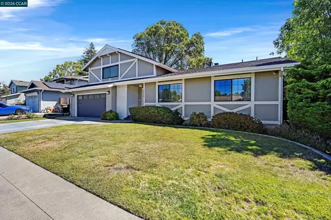 Exterior - 8569 Wicklow Ln, Dublin, CA 94568 photo 2 of 8