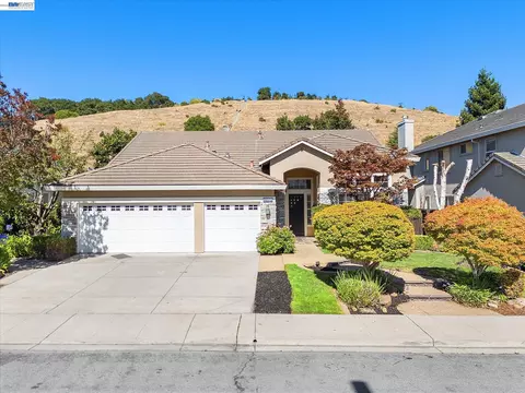 25518 Gold Ridge Dr, Castro Valley, CA 94552