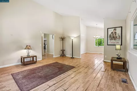 Living - 2536 Pebble Beach Loop, Lafayette, CA 94549 photo 3 of 8
