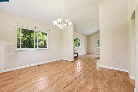 Living - 2536 Pebble Beach Loop, Lafayette, CA 94549 photo 4 of 8