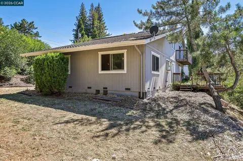 Exterior - 2536 Pebble Beach Loop, Lafayette, CA 94549 photo 8 of 9