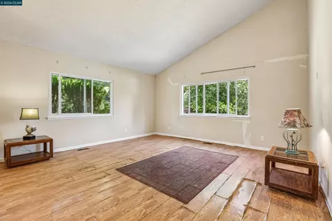 Living - 2536 Pebble Beach Loop, Lafayette, CA 94549 photo 2 of 8