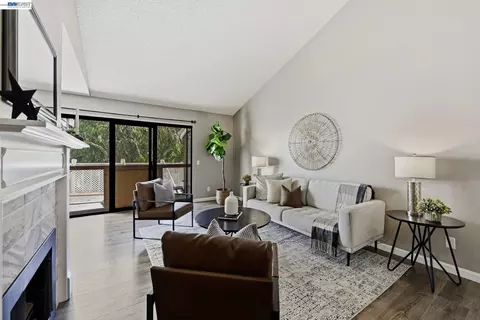 37200 Meadowbrook Cmn #203, Fremont, CA 94536