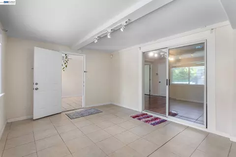1691 Ashbury Dr, Concord, CA 94520 photo 22