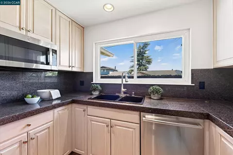 Kitchen - 7030 Corinth, Dublin, CA 94568 photo 3 of 4