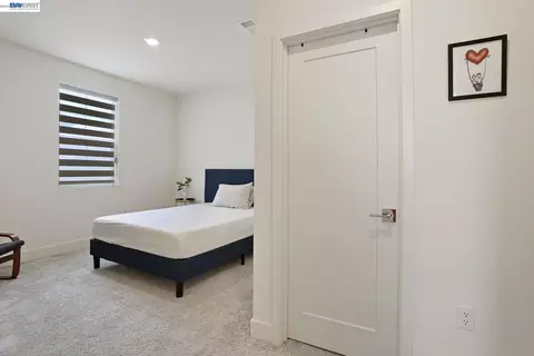 Bedroom - 5342 Gatlin Dr, Tracy, CA 95377 photo 8 of 11