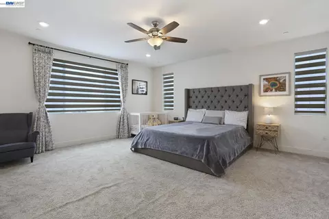 Bedroom - 5342 Gatlin Dr, Tracy, CA 95377 photo 10 of 11