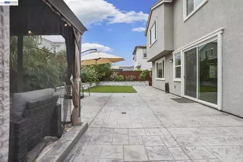 Exterior - 5342 Gatlin Dr, Tracy, CA 95377 photo 8 of 11