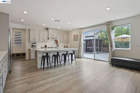 Kitchen - 5342 Gatlin Dr, Tracy, CA 95377 photo 2 of 9