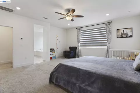 Bedroom - 5342 Gatlin Dr, Tracy, CA 95377 photo 11 of 11