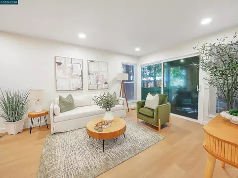 Living - 1544 Bailey Rd #39, Concord, CA 94521 photo 1 of 2