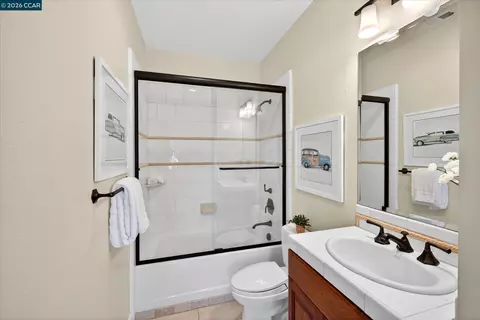 Bath - 3 Brooktree Dr, Danville, CA 94506 photo 8 of 10