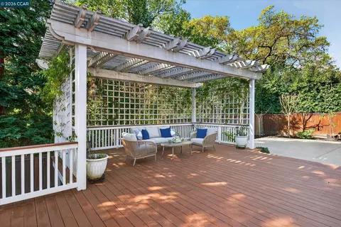 Exterior - 3 Brooktree Dr, Danville, CA 94506 photo 5 of 6