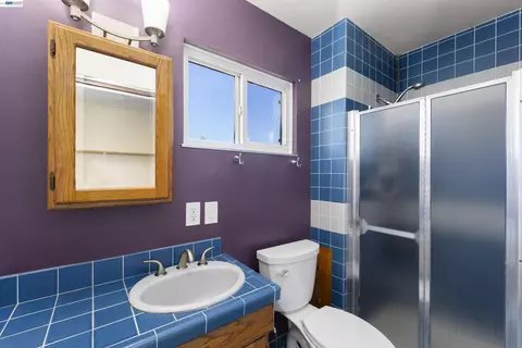 Bath - 4645 Ridpath St, Fremont, CA 94538 photo 4 of 4