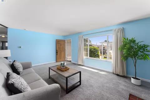Living - 4645 Ridpath St, Fremont, CA 94538 photo 3 of 8