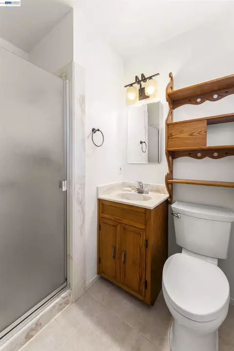 Bath - 4645 Ridpath St, Fremont, CA 94538 photo 1 of 4