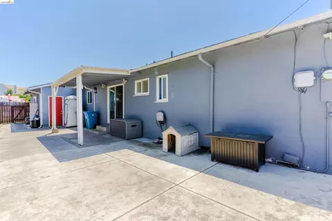 Exterior - 103 Dieninger St, Vallejo, CA 94589 photo 3 of 4