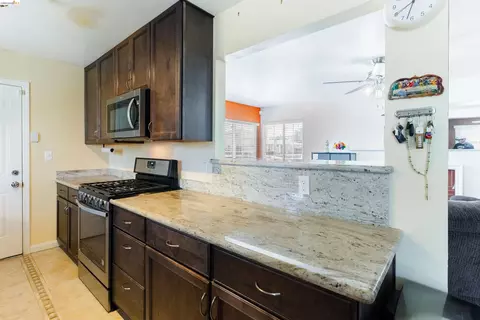 Kitchen - 103 Dieninger St, Vallejo, CA 94589 photo 2 of 3
