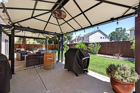 333 Glenbriar Cir, Tracy, CA 95377 photo 13