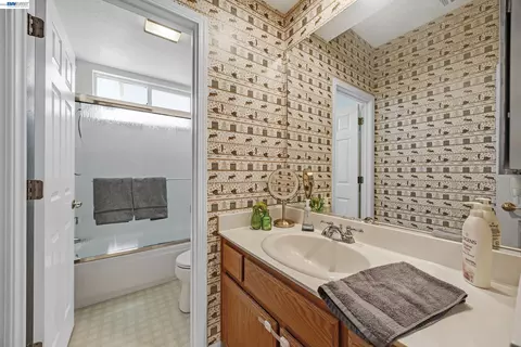 333 Glenbriar Cir, Tracy, CA 95377 photo 37