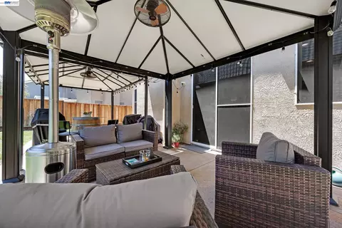 333 Glenbriar Cir, Tracy, CA 95377 photo 12
