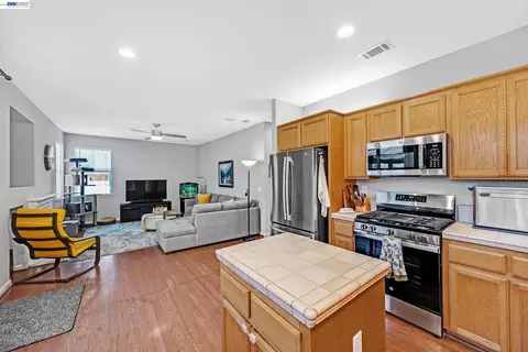 333 Glenbriar Cir, Tracy, CA 95377 photo 21
