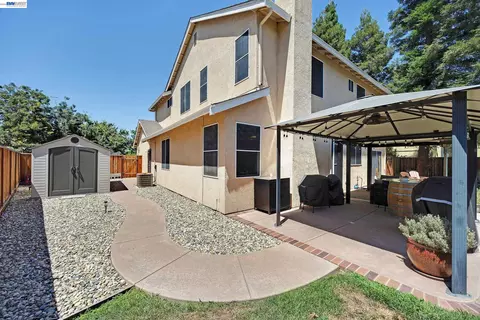 333 Glenbriar Cir, Tracy, CA 95377 photo 9