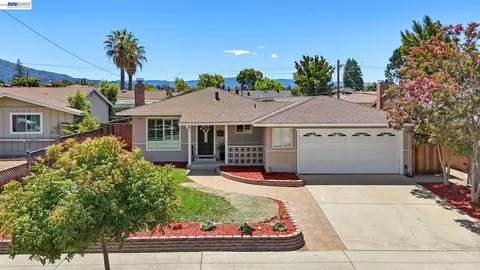 1435 Bouret Dr, San Jose, CA 95118