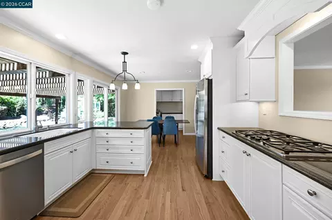 Kitchen - 5706 Pepperridge Way, Concord, CA 94521 photo 4 of 4