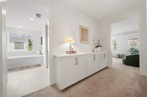 Entry Way - 1502 Flagship Dr, Vallejo, CA 94592 photo 10 of 13